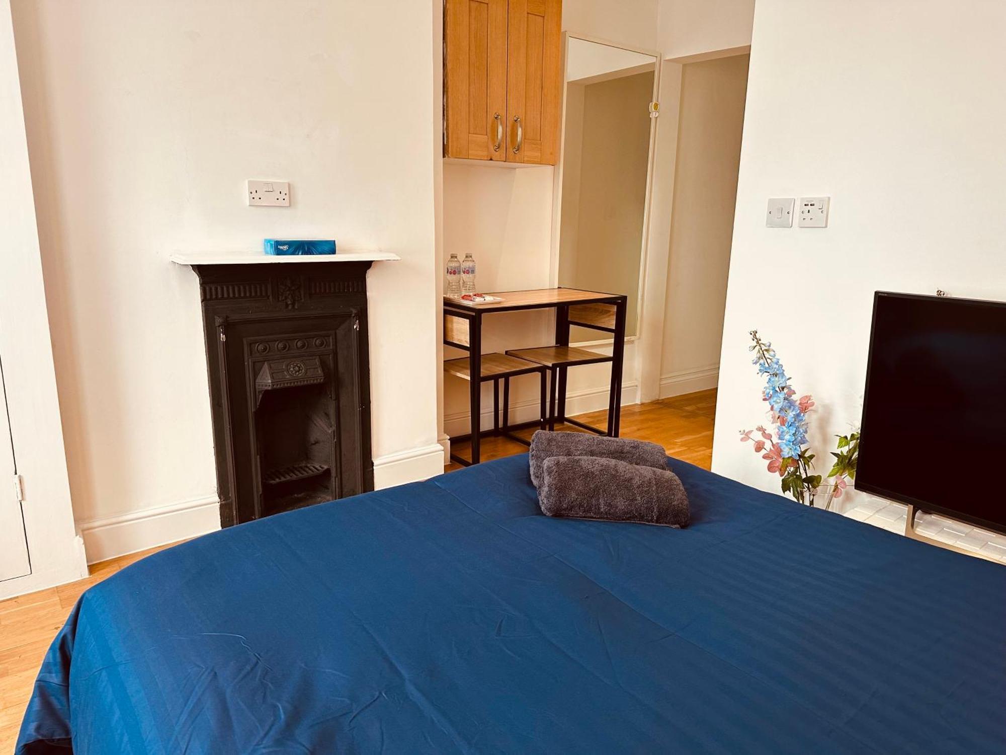 Stunning One Bedroom Studio Flat London Eksteriør billede